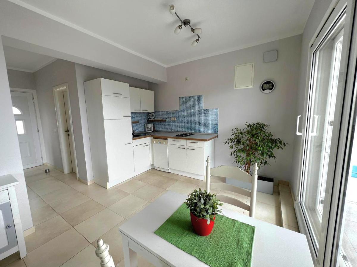 Apartments Ruzic Njivice Buitenkant foto