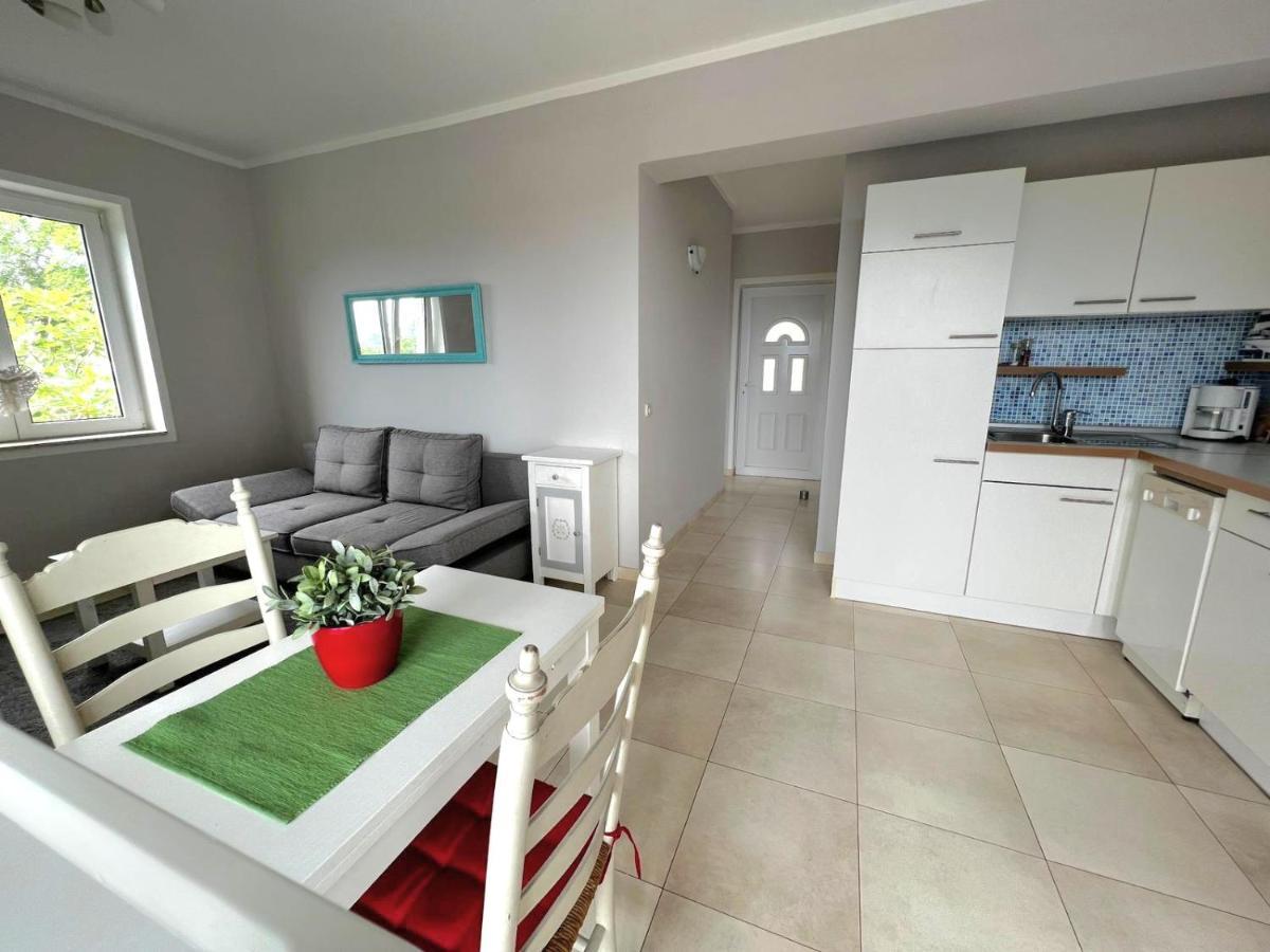 Apartments Ruzic Njivice Buitenkant foto